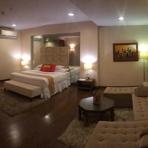 People'S Hotel